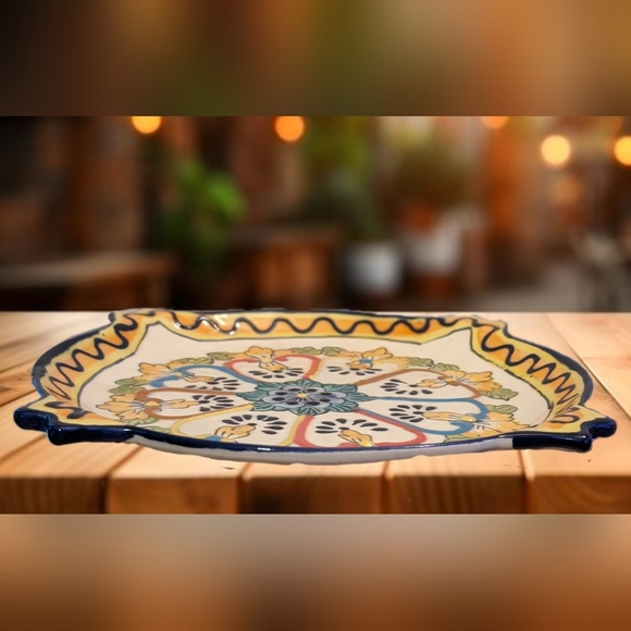 Vintage Mexican vase and plate - Picture 8 of 8